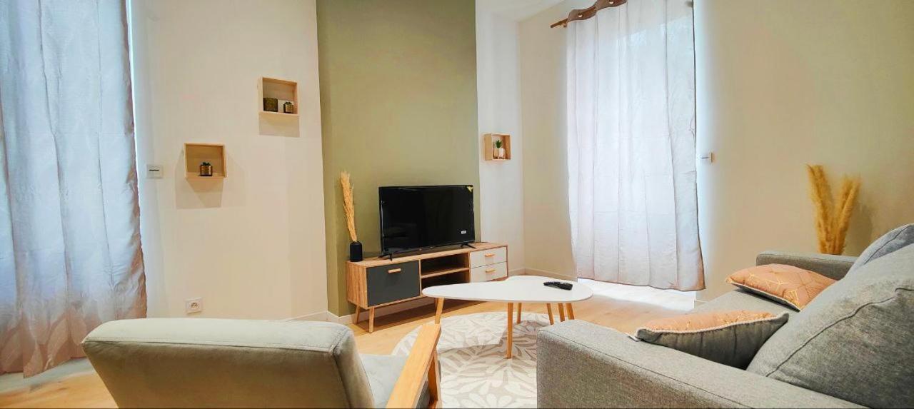 Appartements A Theme Clermont-Ferrand Exterior photo